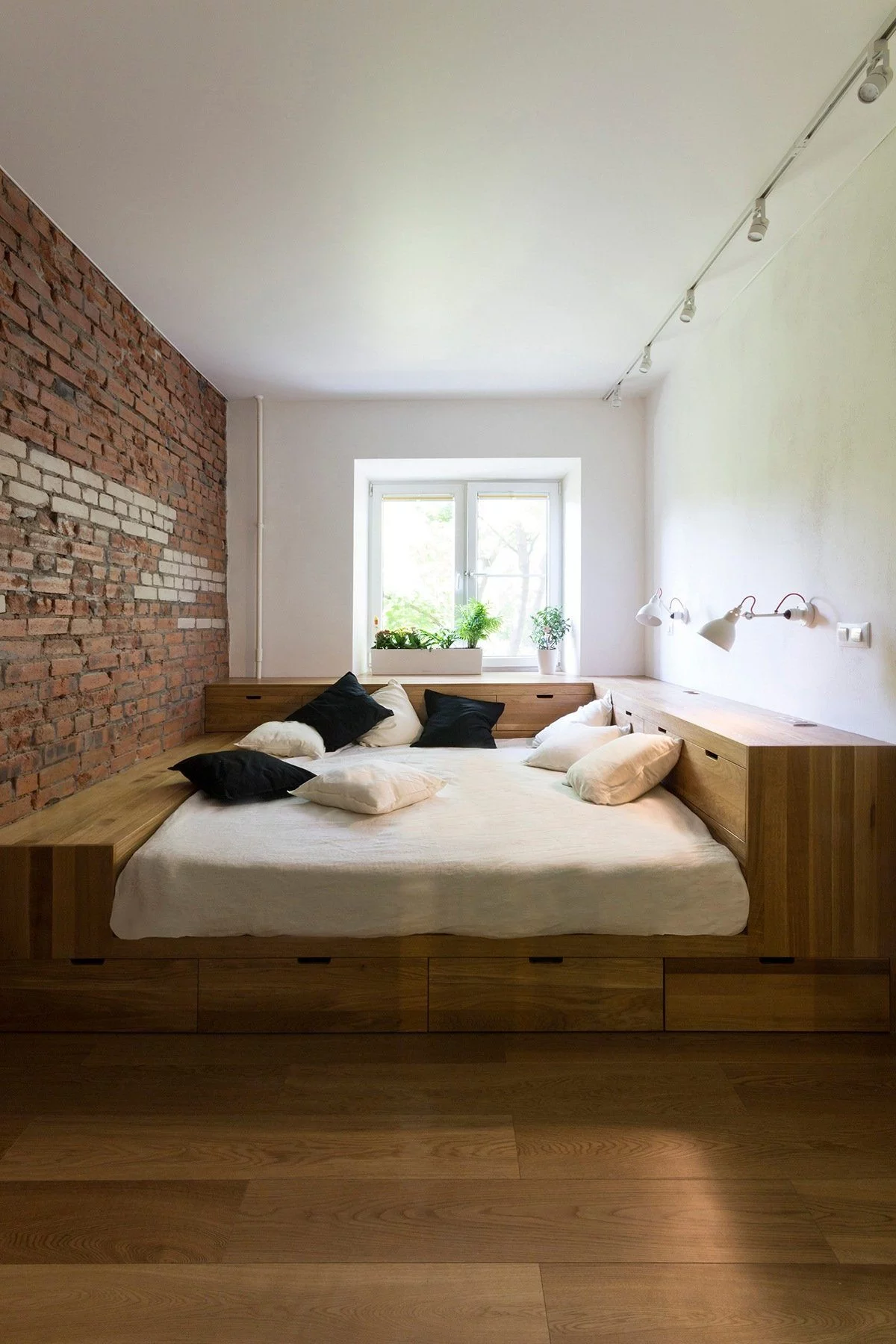 8small-bedroom-storage-ideas
