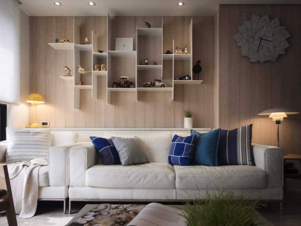 8soft-white-sofa