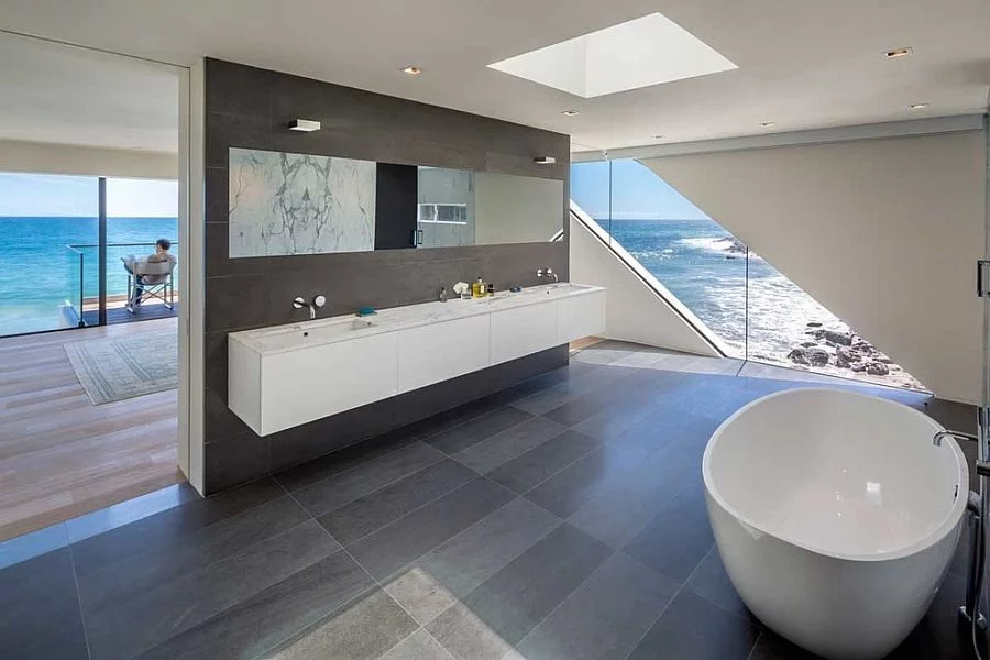 9Master-bathroom-seamlessly-connected-with-the-bedroom-and-the-view-outside