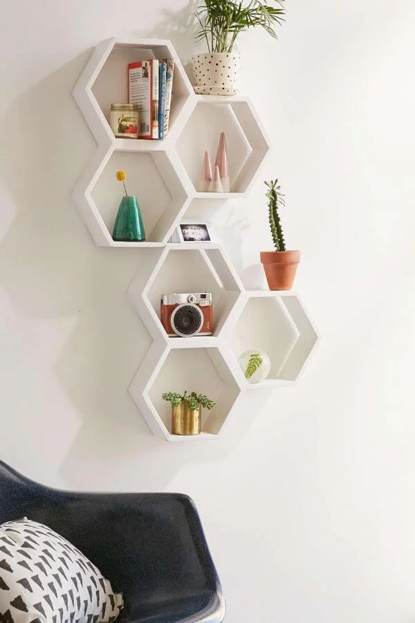 geometric-hexagon-mini-shelves-600x900