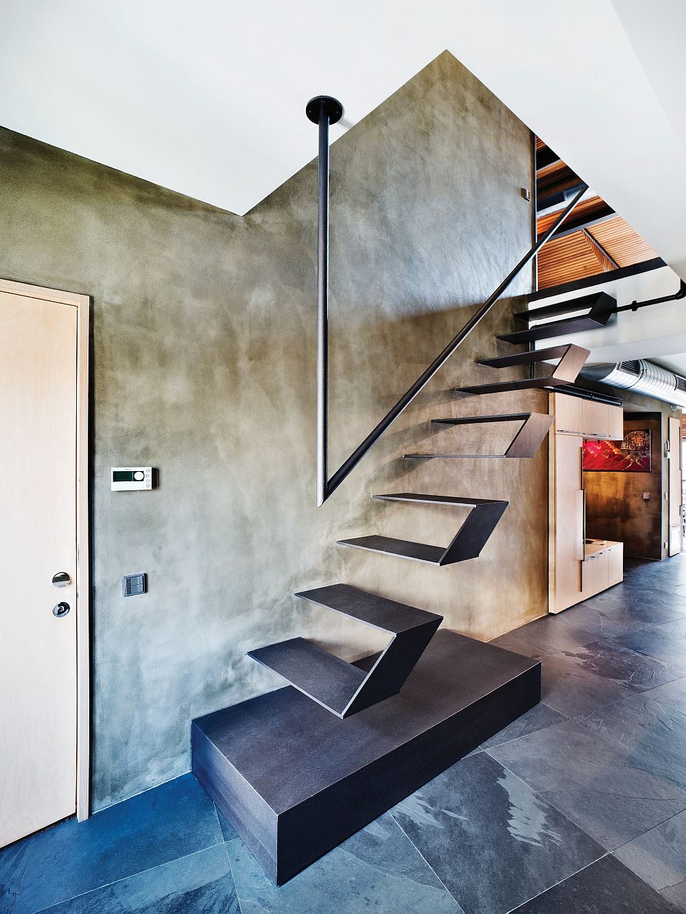 Innovative-contemporary-staircase-design-for-the-modern-home